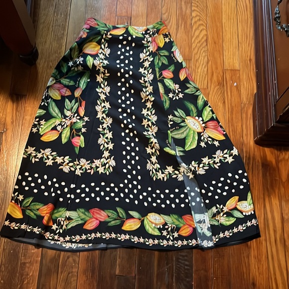 ‼️DELETING 8/28 LAST CHANCE ‼️Farm Rio x sezane tabata skirt - nwt - Picture 3 of 7